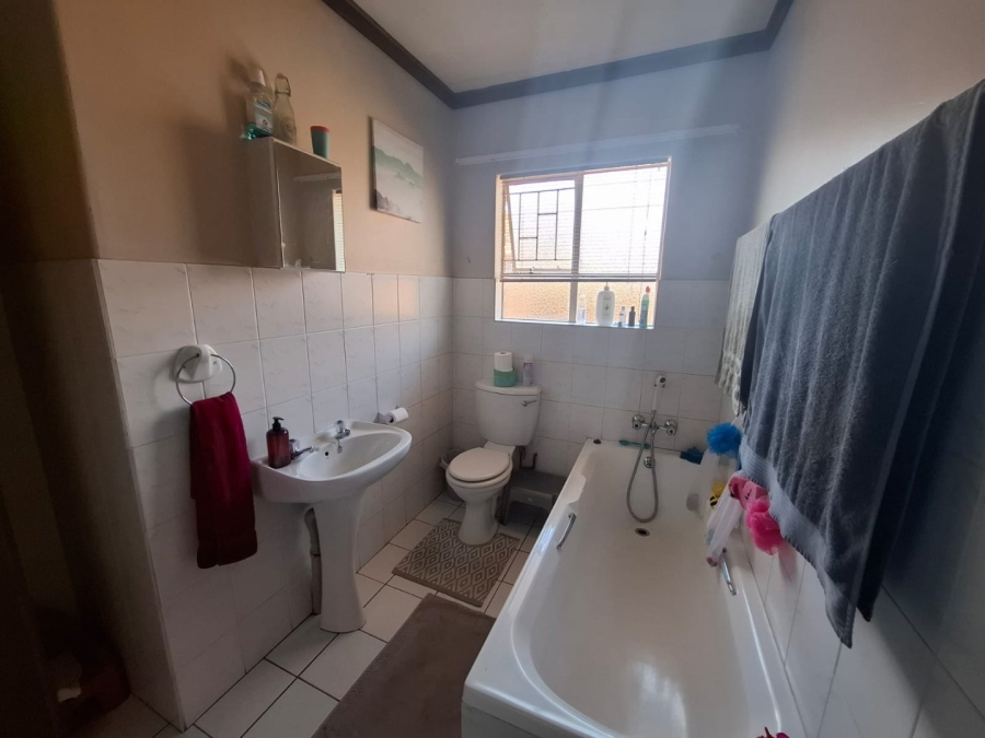 2 Bedroom Property for Sale in Hospitaalpark Free State